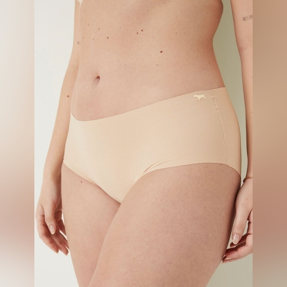 VS PINK NO SHOW BOYSHORTS- XL ONLINE ONLY!!